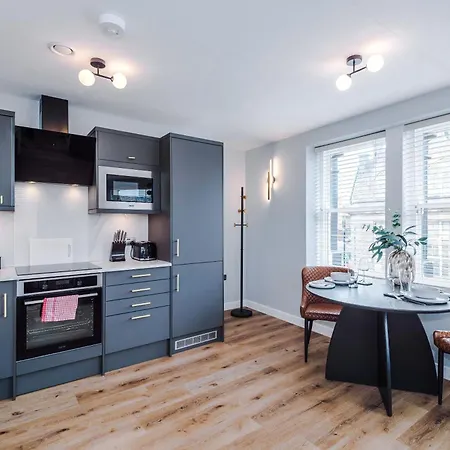 Apartamento House 4 - Cheltenham Parade Loft *