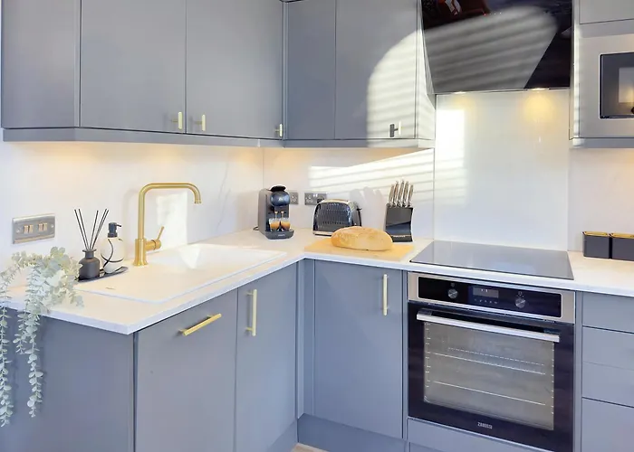 House 4 - Cheltenham Parade Loft Harrogate