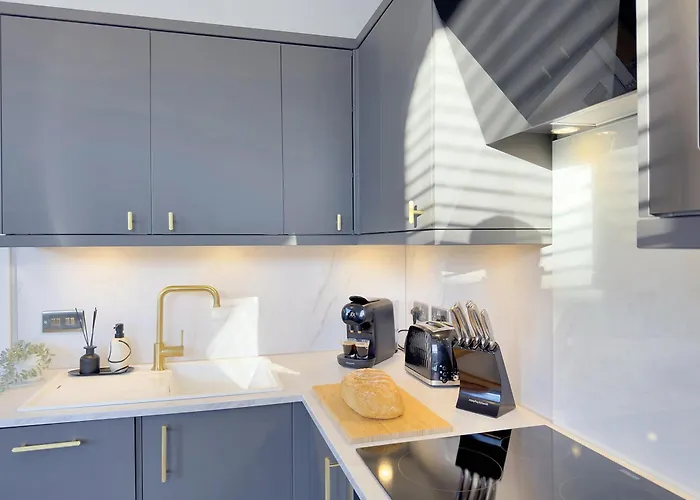 House 4 - Cheltenham Parade Loft Apartamento *