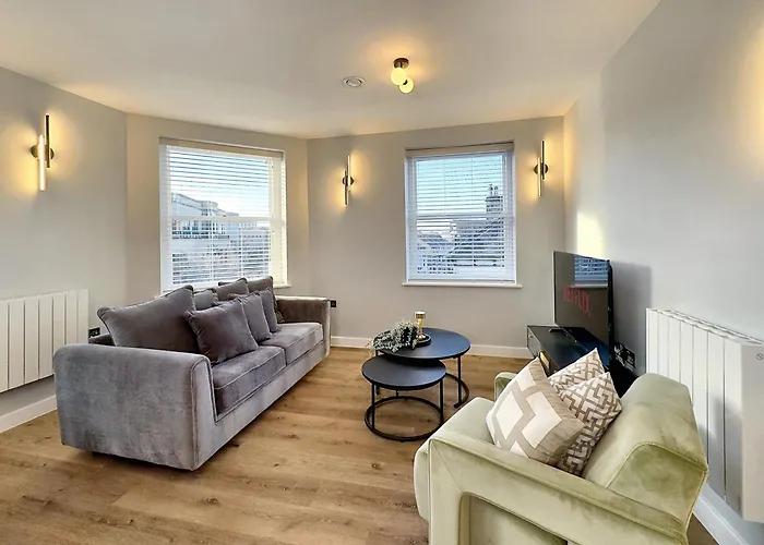 House 4 - Cheltenham Parade Loft Harrogate